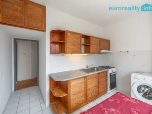 Prodej bytu 2+1, Mariánské Lázně, Libušina, 46 m2