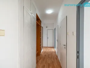 Prodej bytu 2+1, Mariánské Lázně, Libušina, 46 m2