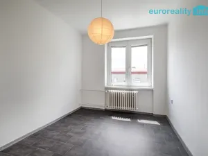 Prodej bytu 2+1, Mariánské Lázně, Libušina, 46 m2