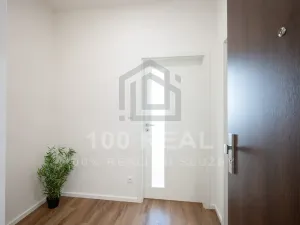 Pronájem bytu 1+kk, Pardubice, třída Míru, 30 m2