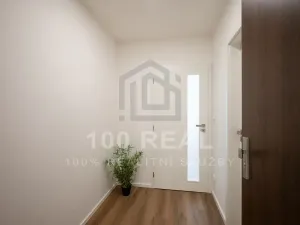 Pronájem bytu 1+kk, Pardubice, třída Míru, 32 m2