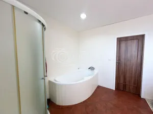 Pronájem kanceláře, Praha - Radotín, Věštínská, 120 m2