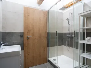 Pronájem bytu 1+kk, Staré Buky - Prostřední Staré Buky, 35 m2