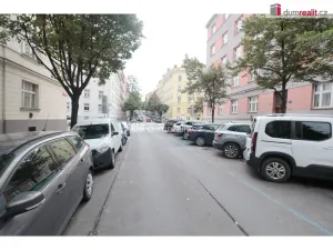 Pronájem bytu 2+kk, Praha - Žižkov, Čajkovského, 51 m2