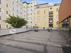 Prodej kanceláře, Praha - Smíchov, Na Zatlance, 232 m2