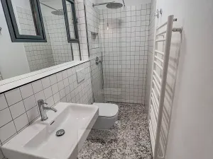 Pronájem bytu 1+kk, Praha - Holešovice, Vinařská, 32 m2