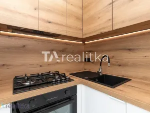 Prodej bytu 2+1, Karviná, Bratr. Veverkových, 56 m2