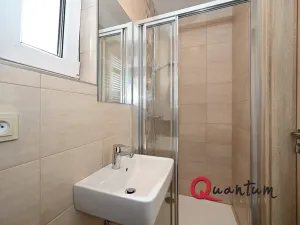 Pronájem bytu 2+1, Praha - Libeň, Zenklova, 73 m2