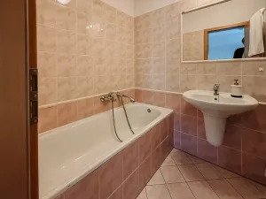 Pronájem kanceláře, Říčany, Úvalská, 66 m2