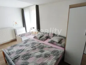 Pronájem bytu 2+1, Náměšť nad Oslavou, 65 m2