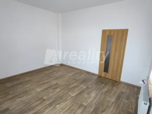 Pronájem bytu 2+1, Náměšť nad Oslavou, 65 m2