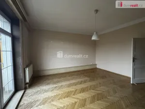 Pronájem rodinného domu, Pardubice - Bílé Předměstí, Na Okrouhlíku, 290 m2