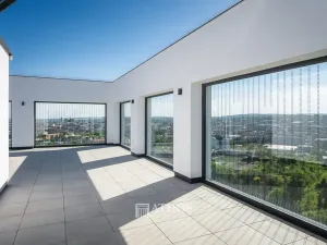Pronájem bytu 2+kk, Brno, třída Generála Píky, 68 m2