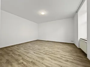Pronájem bytu 1+1, Krnov - Pod Cvilínem, Svatováclavská, 40 m2