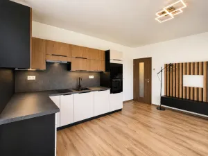 Pronájem bytu 2+kk, Olomouc - Slavonín, Topolová, 53 m2