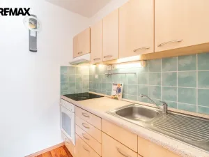 Prodej bytu 2+kk, Praha - Komořany, Na Komořsku, 43 m2