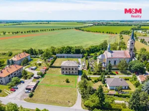 Prodej pozemku pro bydlení, Dvory - Veleliby, 618 m2