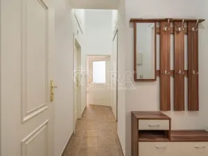 Pronájem bytu 3+kk, Praha - Nové Město, Hálkova, 77 m2