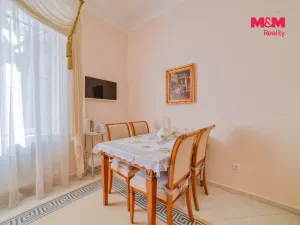 Prodej bytu 3+1, Mariánské Lázně - Úšovice, Anglická, 95 m2