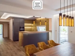 Prodej bytu 3+kk, Karlovy Vary, Šumavská, 171 m2