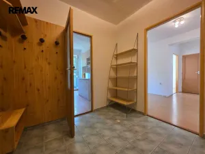 Pronájem bytu 3+1, Olomouc - Lazce, Zamykalova, 82 m2