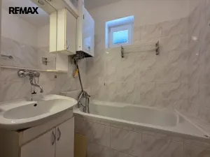Pronájem bytu 3+1, Olomouc - Lazce, Zamykalova, 82 m2