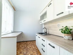 Prodej bytu 3+1, Nové Hrady, Zahradní čtvrť, 71 m2