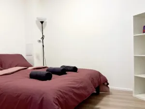 Pronájem bytu 2+kk, Praha - Karlín, Křižíkova, 36 m2