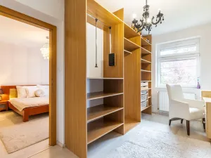 Prodej rodinného domu, Praha - Benice, Okrasná, 230 m2