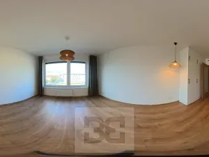 Pronájem bytu 1+kk, Praha - Vysočany, Střídavá, 36 m2