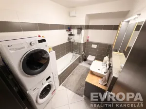 Pronájem bytu 2+kk, Praha - Dolní Měcholupy, Honzíkova, 59 m2