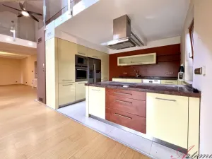 Prodej rodinného domu, Klášterec nad Ohří, Nerudova, 380 m2
