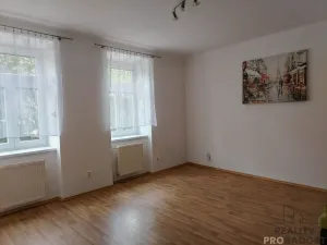 Pronájem bytu 2+1, Znojmo, Na Vinici, 53 m2