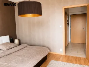 Pronájem bytu 2+kk, Hradec Králové - Nový Hradec Králové, Rybova, 62 m2
