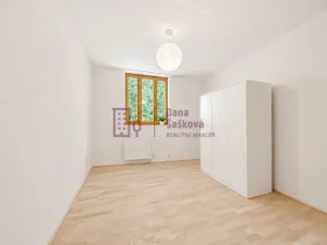 Pronájem bytu 2+kk, Jindřichův Hradec - Jindřichův Hradec III, Na Piketě, 36 m2