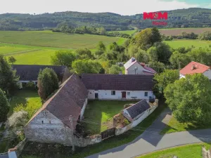 Prodej zemědělské usedlosti, Neurazy - Soběsuky, 138 m2
