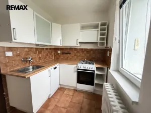 Pronájem bytu 2+1, Praha - Libeň, Přádova, 68 m2