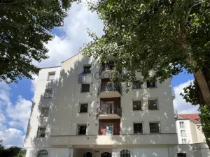 Prodej bytu 3+1, Praha, Podolská, 86 m2