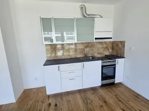 Pronájem bytu 1+kk, Praha - Hlubočepy, Dostalové, 28 m2