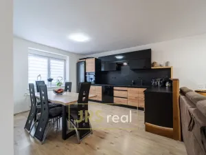 Prodej obchodního prostoru, Uhřice, 163 m2