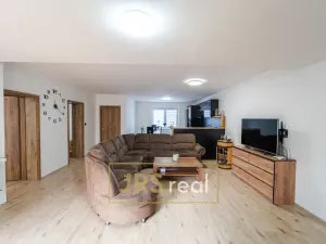 Prodej obchodního prostoru, Uhřice, 163 m2