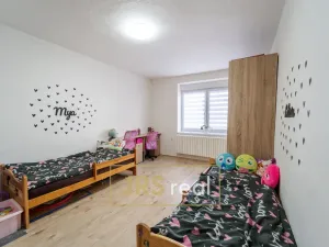 Prodej obchodního prostoru, Uhřice, 163 m2