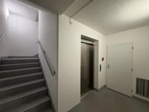 Prodej garážového stání, Praha - Stodůlky, Suchý vršek, 2 m2