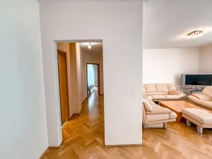 Pronájem bytu 4+kk, Praha - Žižkov, V kapslovně, 101 m2