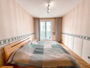 Pronájem bytu 4+kk, Praha - Žižkov, V kapslovně, 101 m2