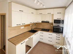 Pronájem bytu 3+1, Praha - Malešice, Tuchorazská, 72 m2