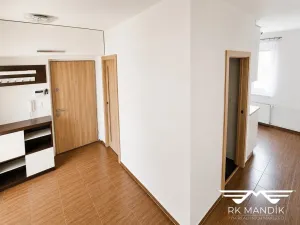 Pronájem bytu 3+1, Praha - Malešice, Tuchorazská, 72 m2