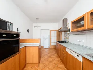 Prodej bytu 2+1, Pardubice - Zelené Předměstí, Sladkovského, 76 m2