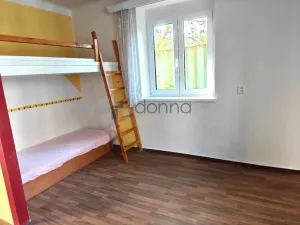 Pronájem bytu 3+1, Praha, Betáňská, 116 m2