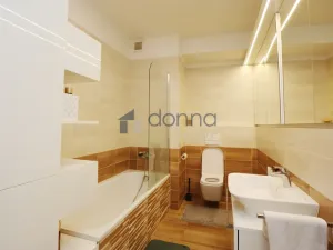 Pronájem bytu 2+kk, Praha, Makedonská, 49 m2